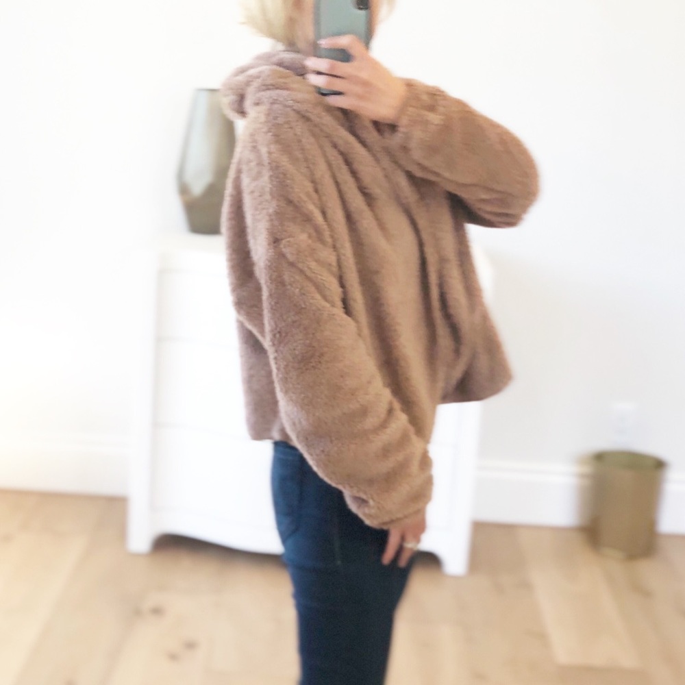 LAST 1! ST. MORITZ Brown Faux Fur Hoodie Jacket - Picture 5 of 10